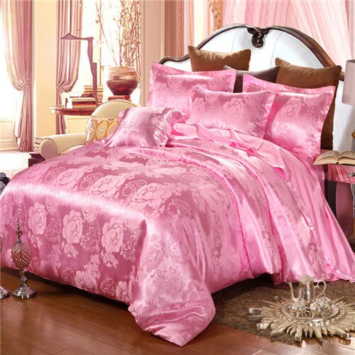 Queen Beddign Set
