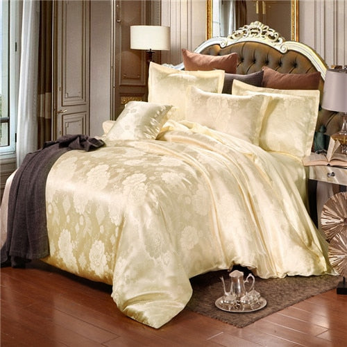 Queen Beddign Set
