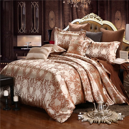 Queen Beddign Set